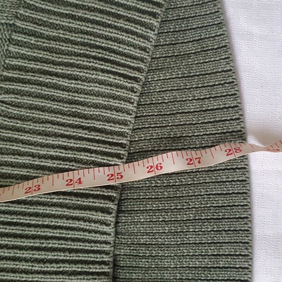 Aerie green cable knit vneck pullover sweater size XS - Picture 6 of 16